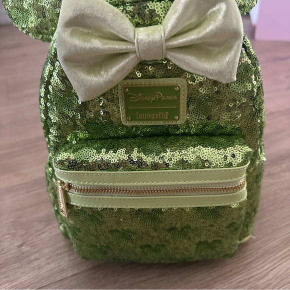 NWT Loungefly Disney Green Sequin‎ Minnie Mouse Tinkerbell Backpack - Picture 4 of 5